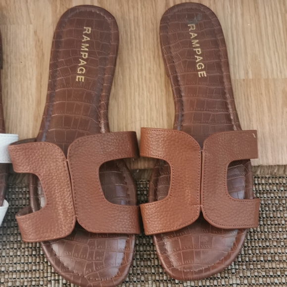 Women's Sandals - Picture 3 of 3